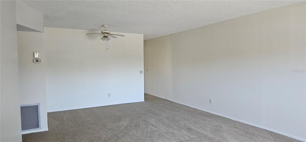 Recently Rented: $1,600 (2 beds, 2 baths, 1400 Square Feet)