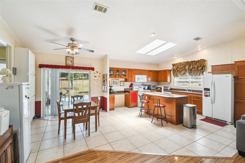 For Sale: $450,000 (3 beds, 2 baths, 2040 Square Feet)