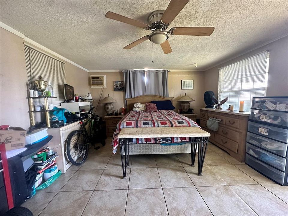 For Sale: $278,500 (3 beds, 2 baths, 1524 Square Feet)