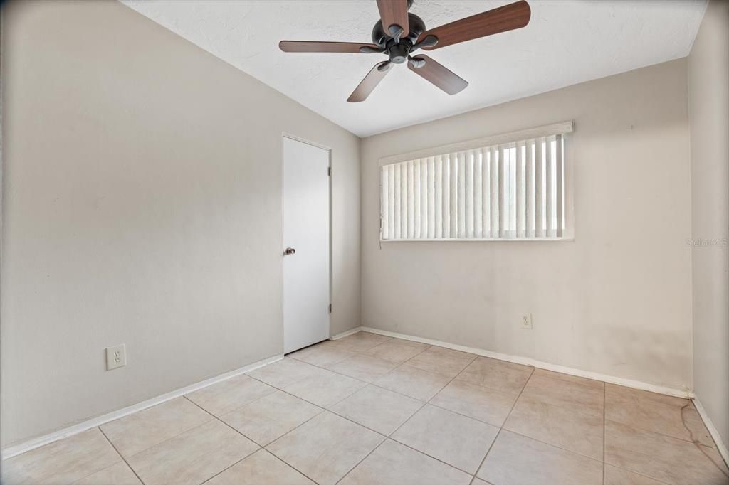 Active With Contract: $349,900 (3 beds, 2 baths, 1614 Square Feet)