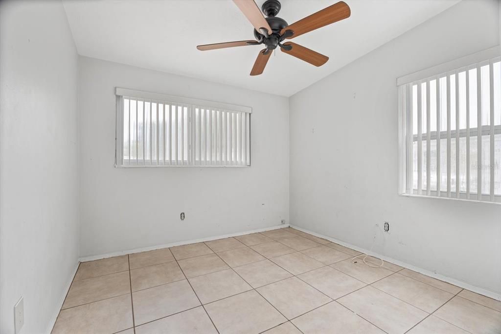 Active With Contract: $349,900 (3 beds, 2 baths, 1614 Square Feet)