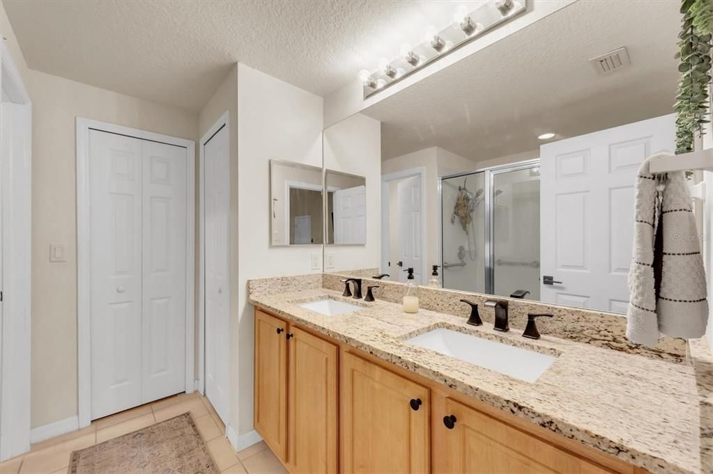 Active With Contract: $2,350 (3 beds, 2 baths, 1597 Square Feet)