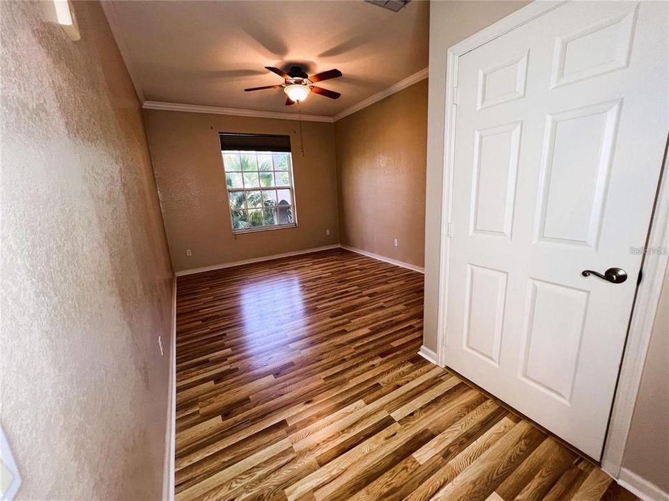 For Sale: $269,900 (3 beds, 2 baths, 1408 Square Feet)