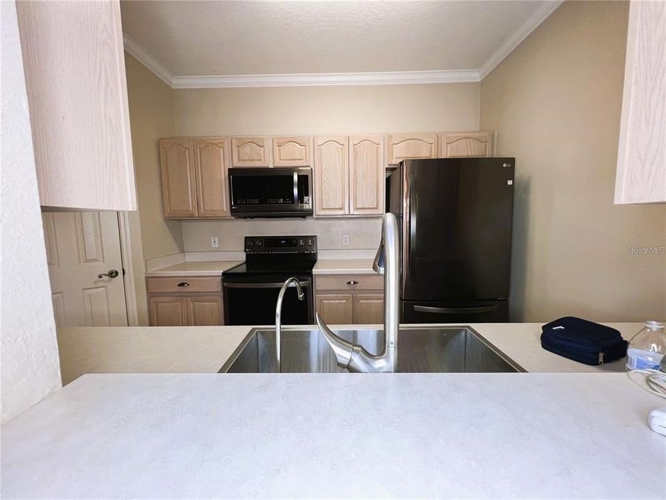 For Sale: $269,900 (3 beds, 2 baths, 1408 Square Feet)