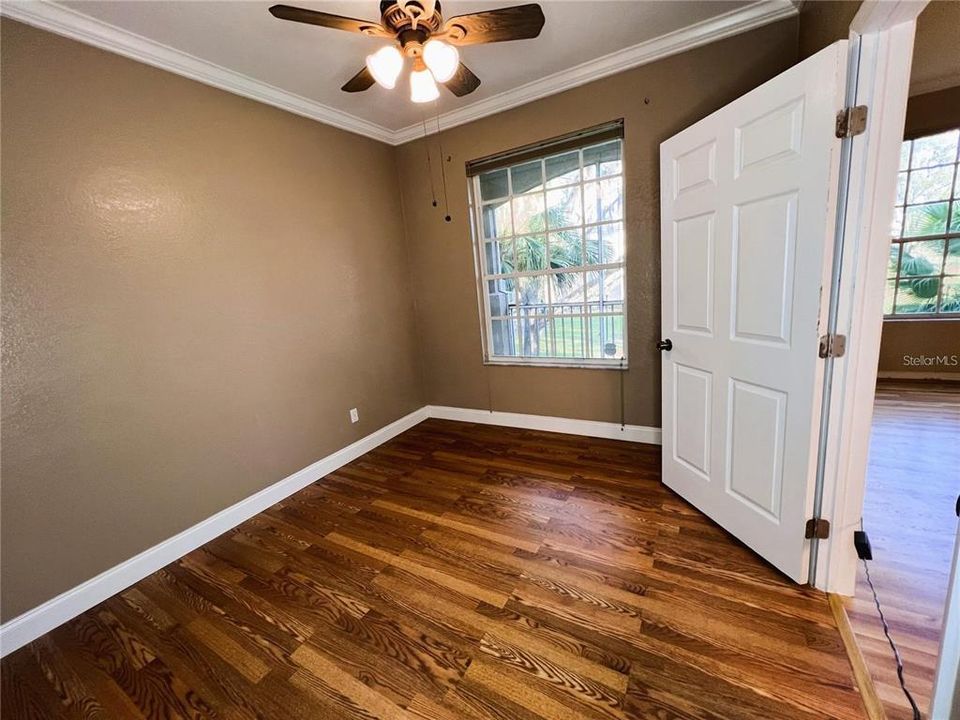 For Sale: $269,900 (3 beds, 2 baths, 1408 Square Feet)