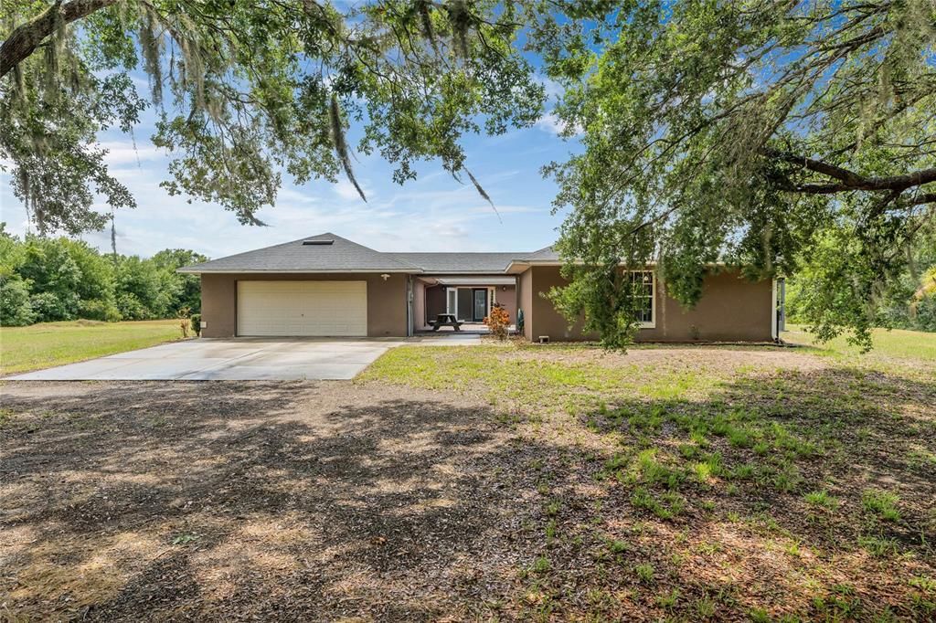 Active With Contract: $740,500 (3 beds, 2 baths, 2137 Square Feet)