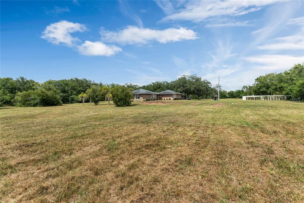 Active With Contract: $740,500 (3 beds, 2 baths, 2137 Square Feet)