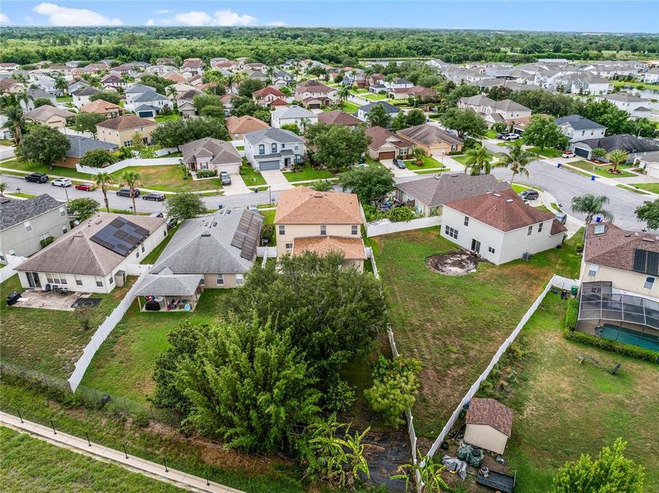 Active With Contract: $549,000 (5 beds, 2 baths, 2834 Square Feet)