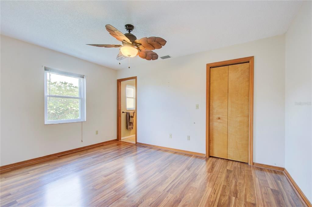 Active With Contract: $445,000 (3 beds, 3 baths, 1641 Square Feet)