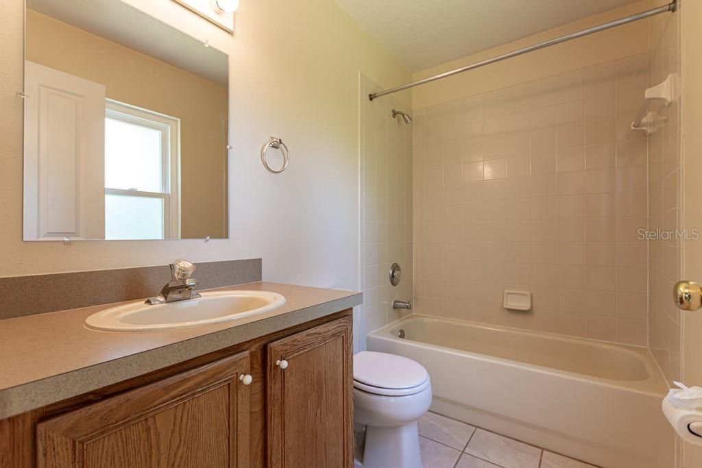 Недавно арендовано: $2,600 (4 спален, 3 ванн, 2255 Квадратных фут)