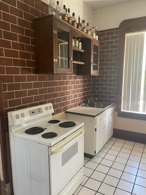 For Rent: $1,500 (1 beds, 1 baths, 989 Square Feet)