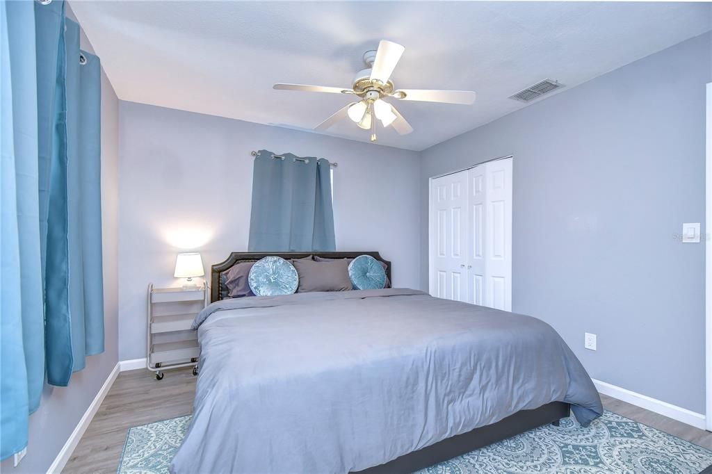 For Sale: $449,000 (3 beds, 2 baths, 1174 Square Feet)