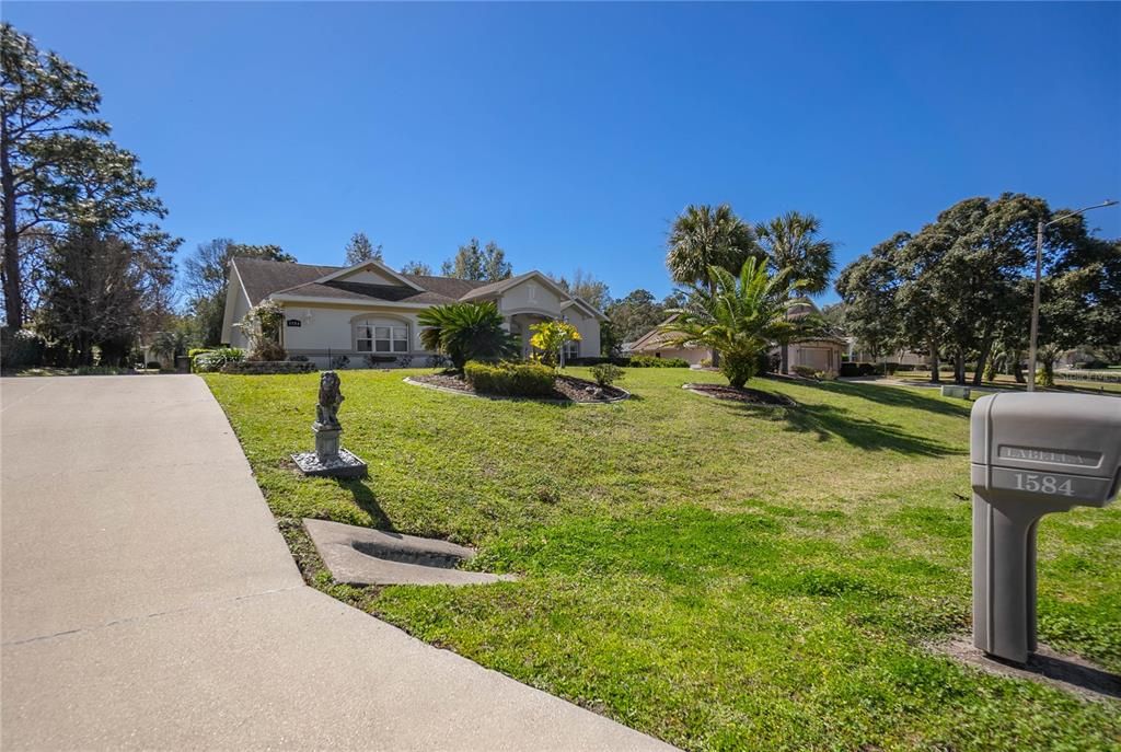 For Sale: $439,000 (3 beds, 2 baths, 2239 Square Feet)