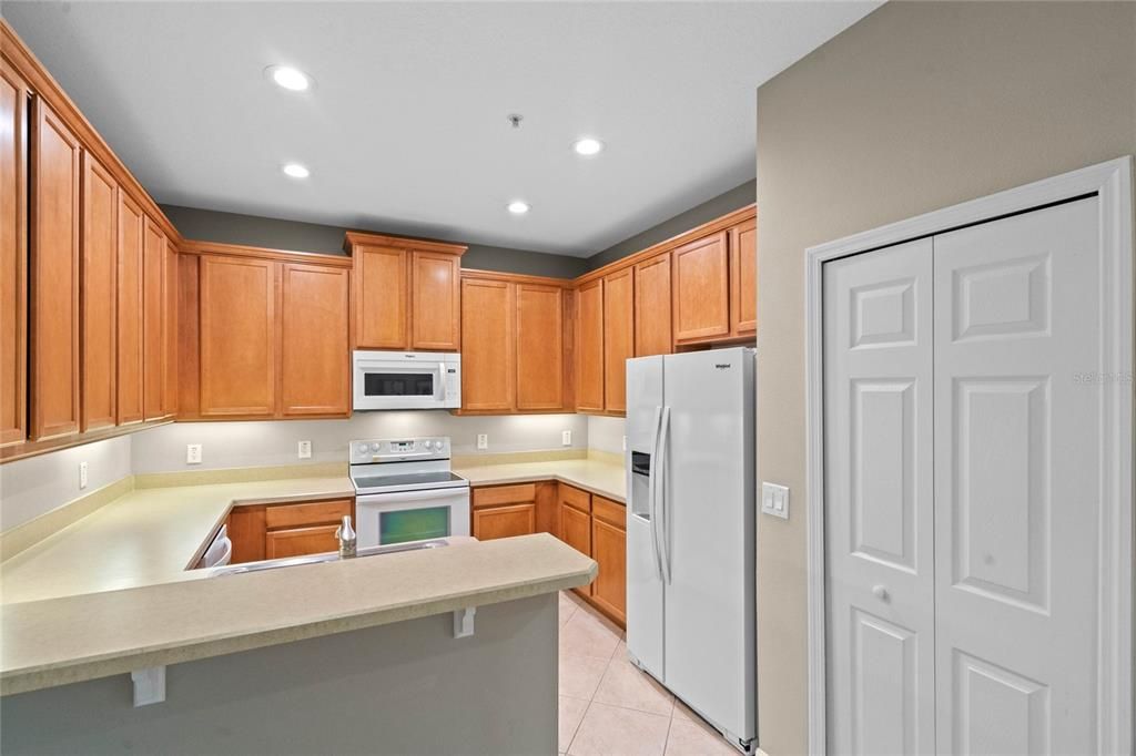 For Sale: $349,900 (3 beds, 2 baths, 1386 Square Feet)