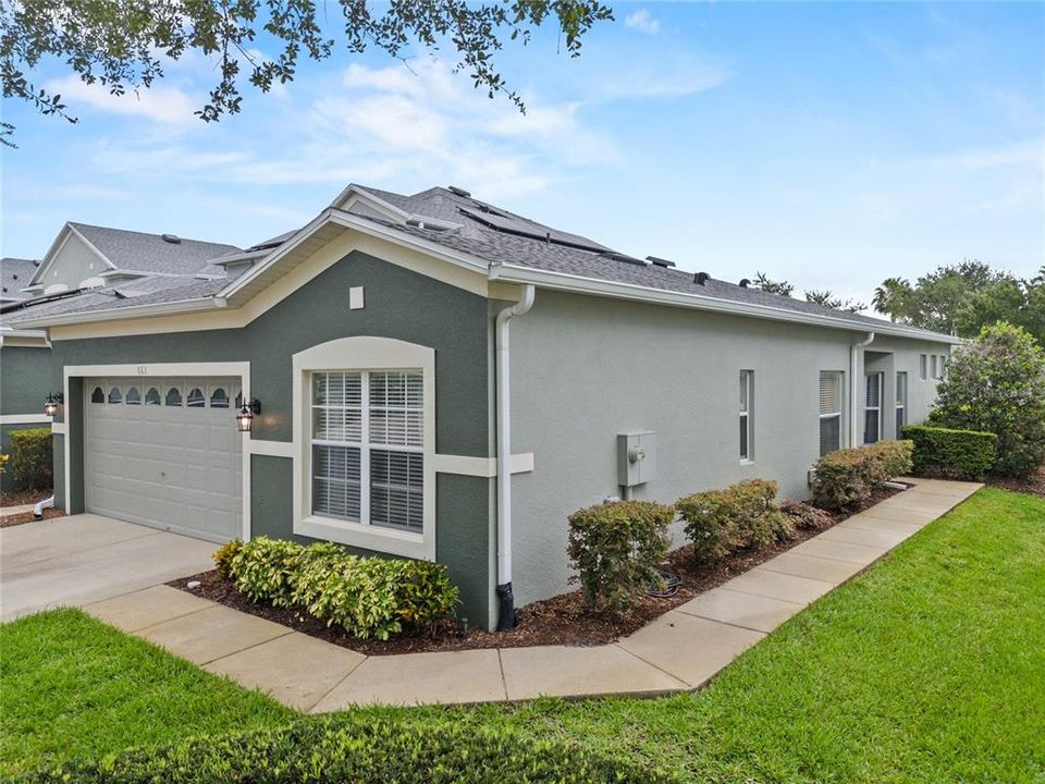 For Sale: $349,900 (3 beds, 2 baths, 1386 Square Feet)