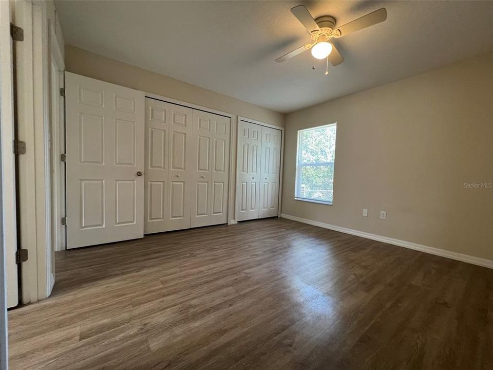 Active With Contract: $1,195 (2 beds, 2 baths, 976 Square Feet)