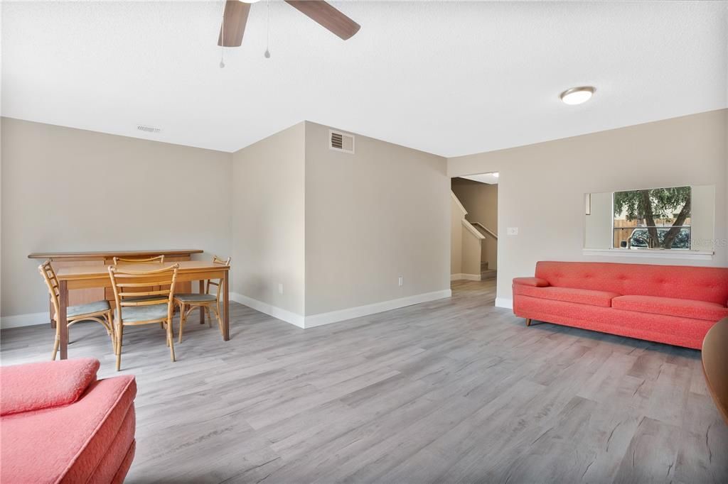 For Sale: $234,900 (2 beds, 2 baths, 1227 Square Feet)