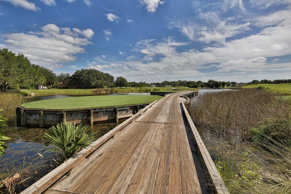 For Sale: $649,000 (3 beds, 3 baths, 2422 Square Feet)