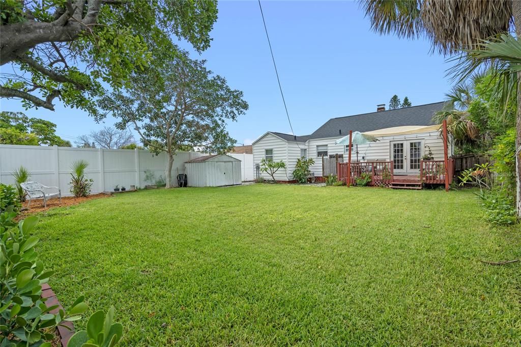 For Sale: $599,000 (3 beds, 2 baths, 1144 Square Feet)