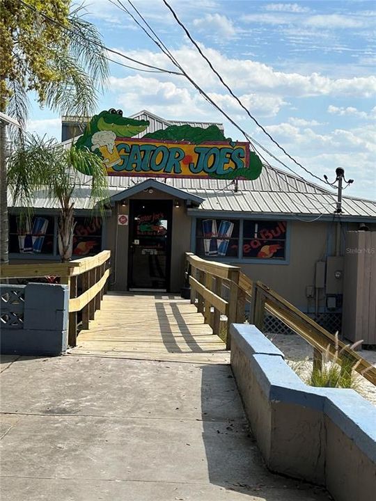 Gator Joe's Beach Bar & Grill Restaurant