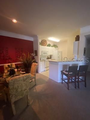 For Sale: $325,000 (2 beds, 2 baths, 1289 Square Feet)
