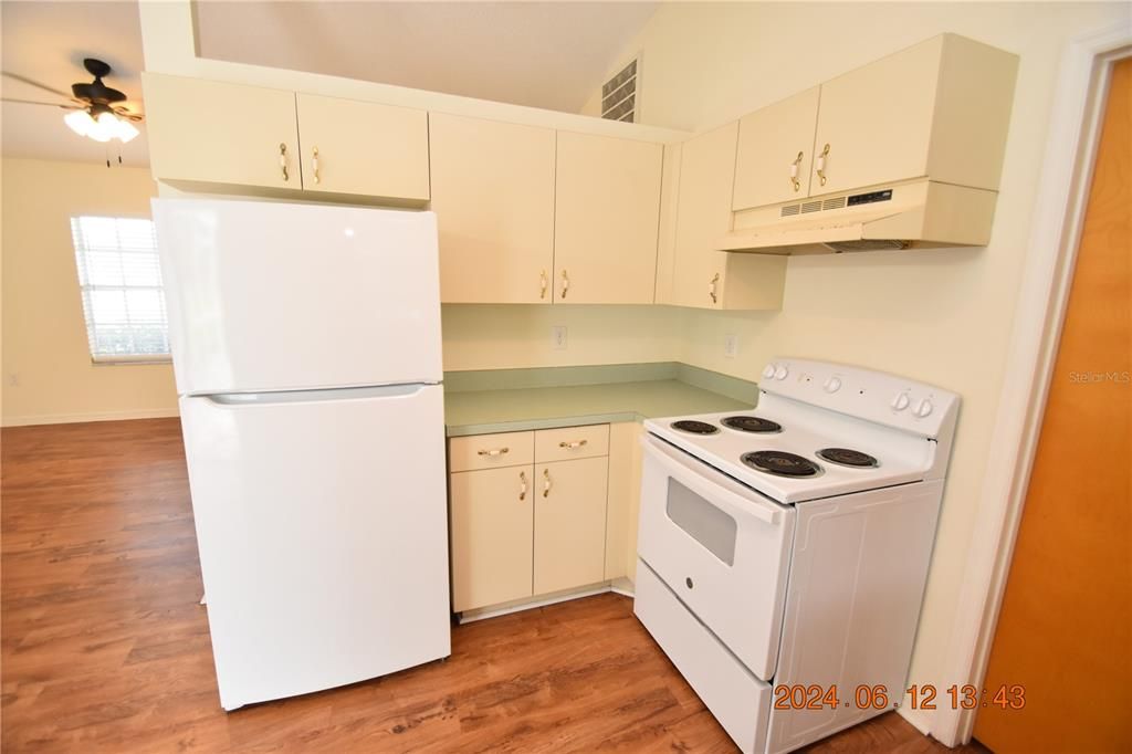 For Rent: $1,795 (3 beds, 2 baths, 1104 Square Feet)