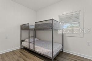 For Rent: $2,150 (3 beds, 1 baths, 962 Square Feet)