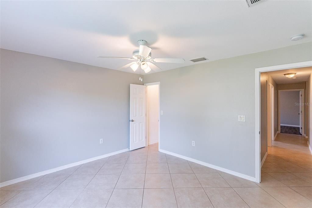 For Sale: $429,000 (4 beds, 2 baths, 2560 Square Feet)