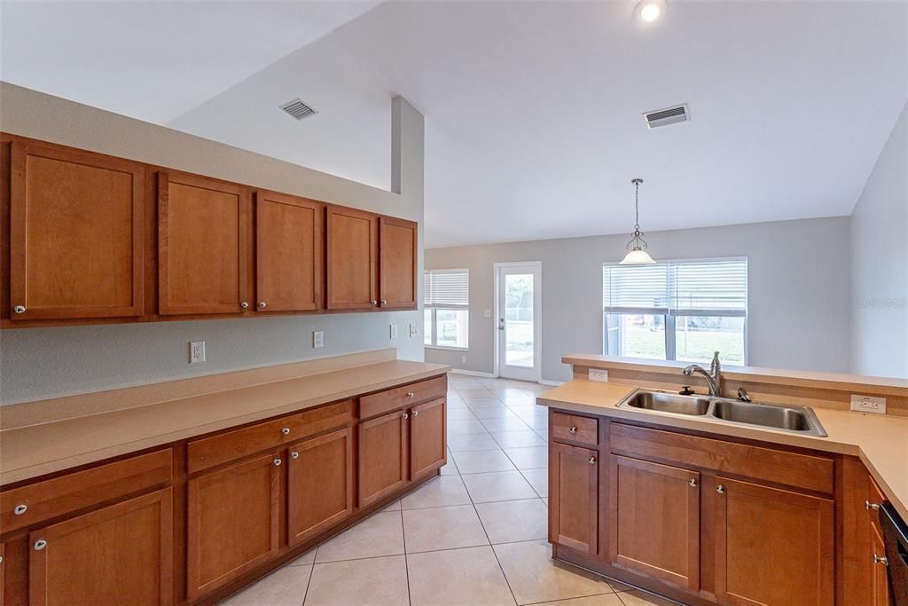 For Sale: $429,000 (4 beds, 2 baths, 2560 Square Feet)