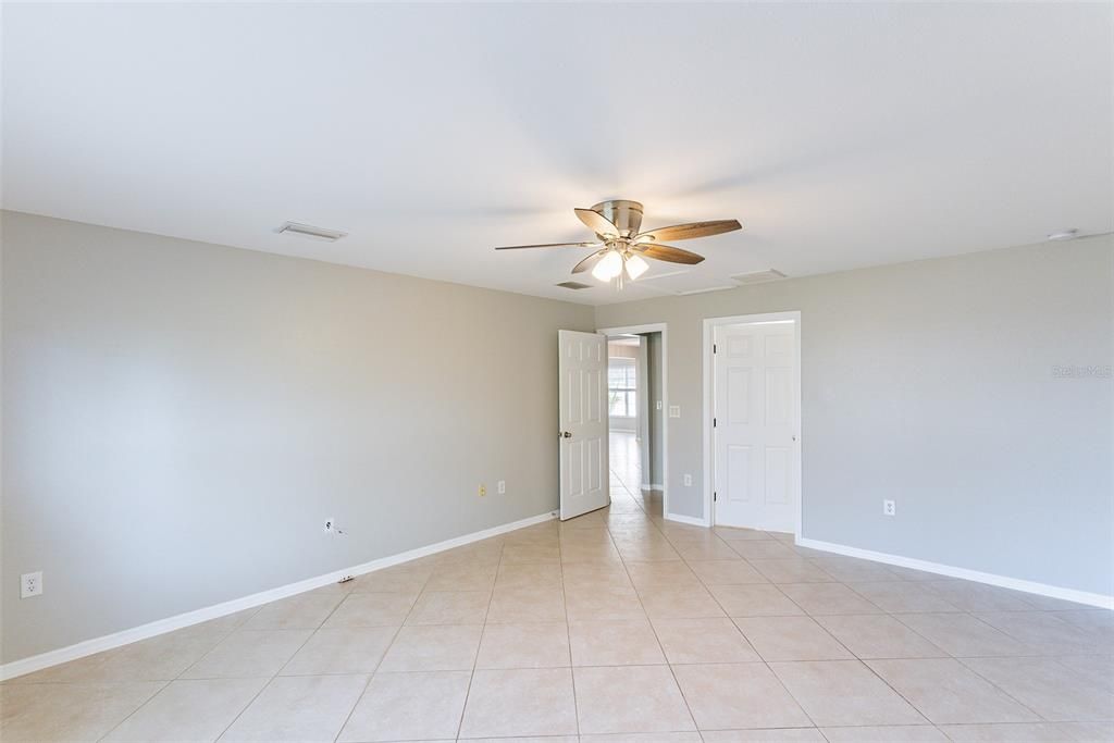 For Sale: $429,000 (4 beds, 2 baths, 2560 Square Feet)