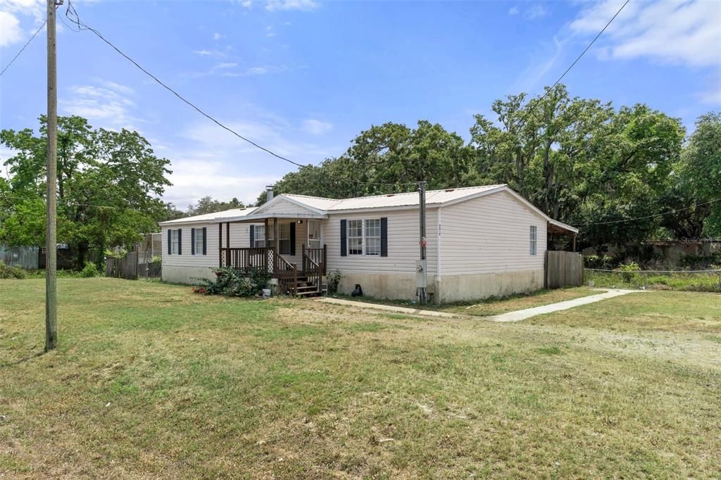 Recently Sold: $199,999 (3 beds, 2 baths, 1830 Square Feet)