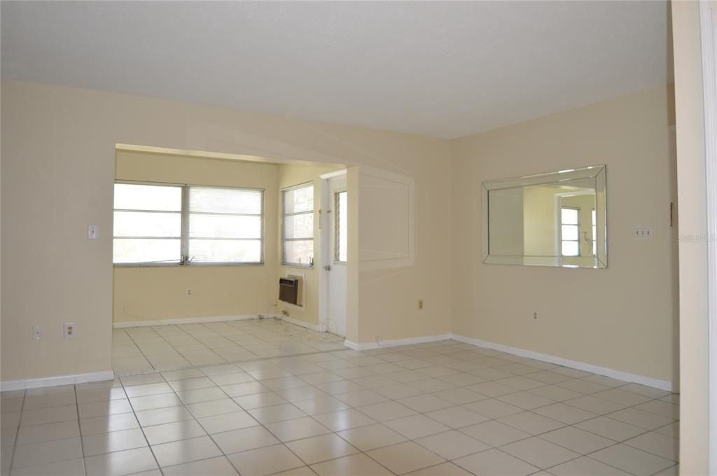 For Rent: $1,400 (2 beds, 2 baths, 1088 Square Feet)