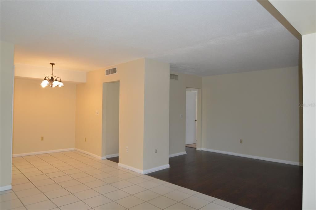 For Rent: $1,400 (2 beds, 2 baths, 1088 Square Feet)