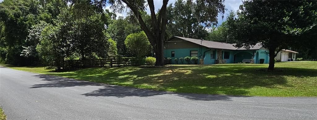 Active With Contract: $335,000 (3 beds, 2 baths, 2402 Square Feet)