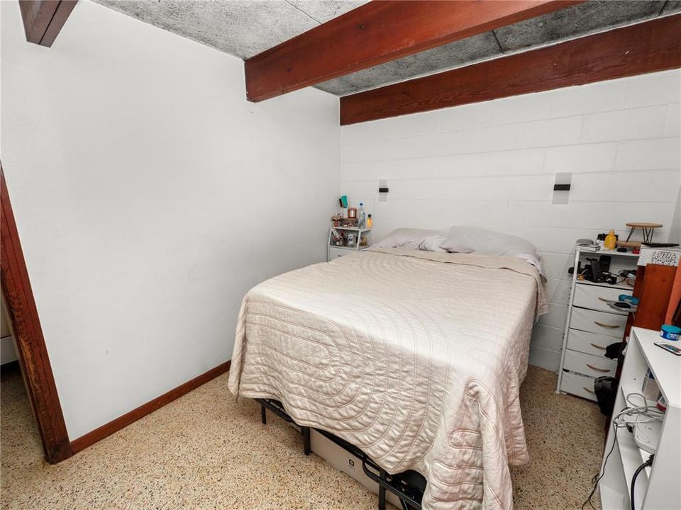 En Venta: $400,000 (6 camas, 0 baños, 2016 Pies cuadrados)