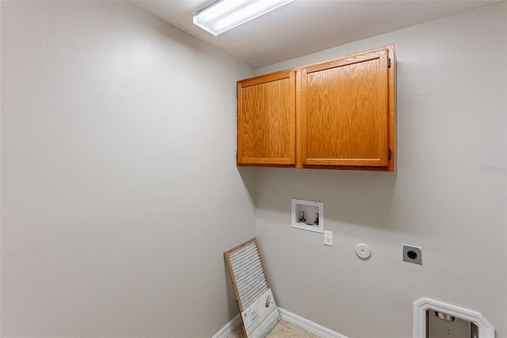 For Sale: $330,000 (3 beds, 2 baths, 1522 Square Feet)