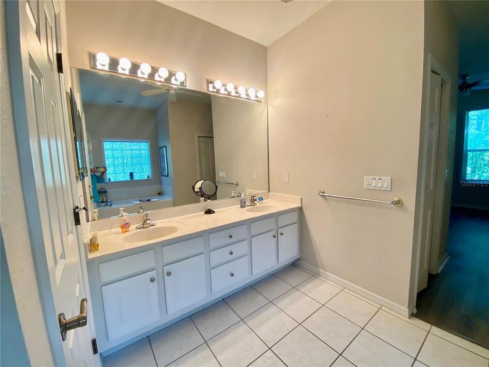 Double Sink Vanity