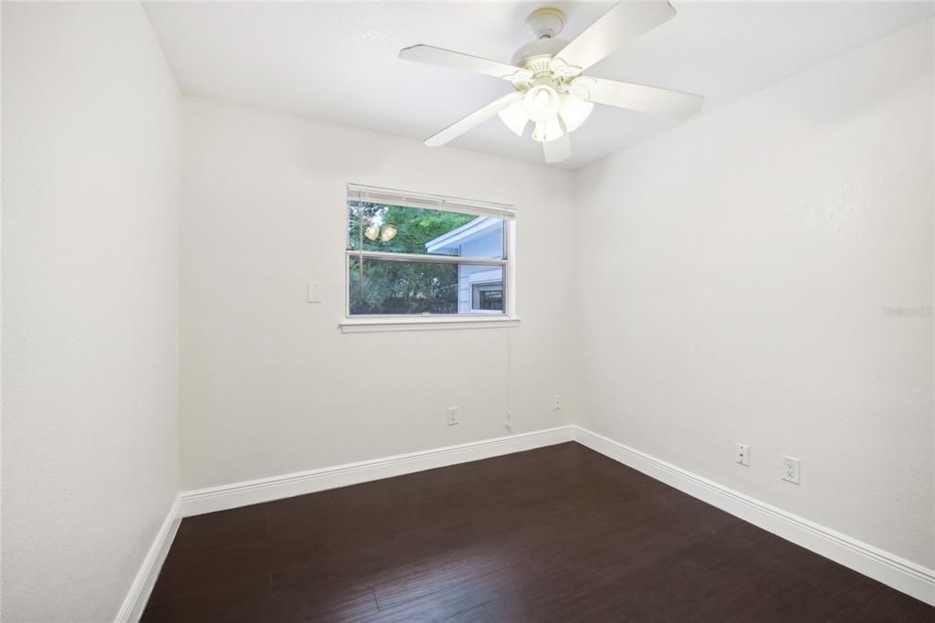 For Sale: $350,000 (4 beds, 2 baths, 1369 Square Feet)