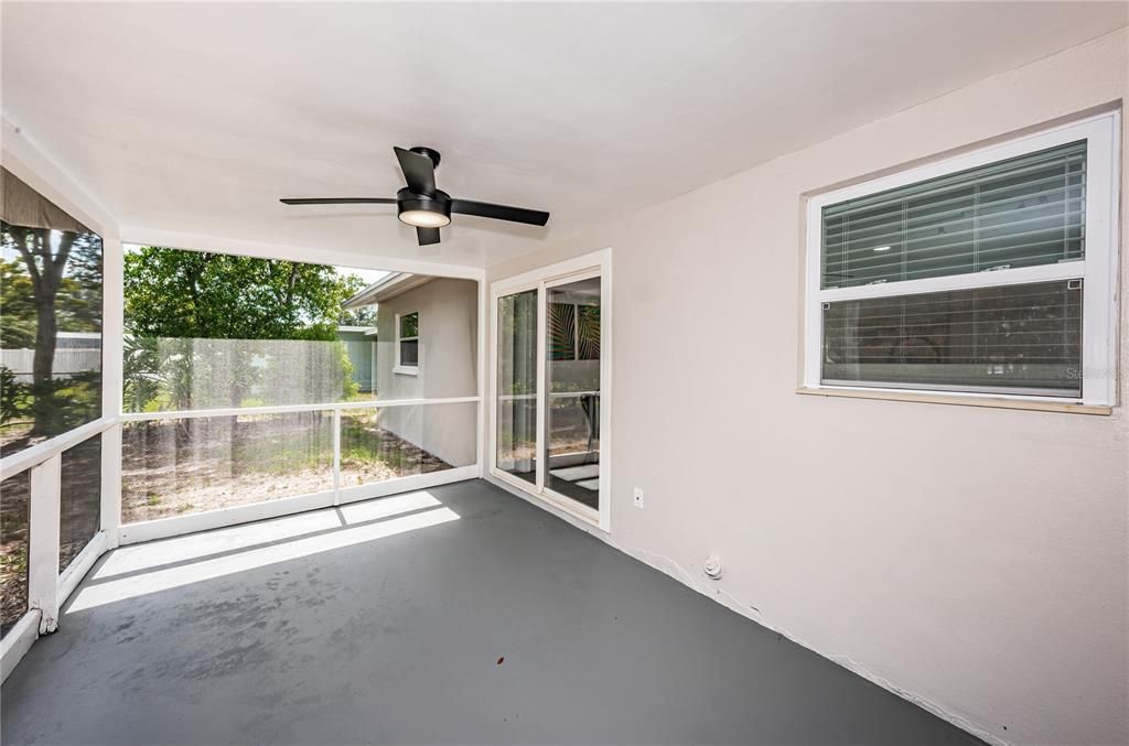 For Sale: $545,000 (3 beds, 2 baths, 1165 Square Feet)