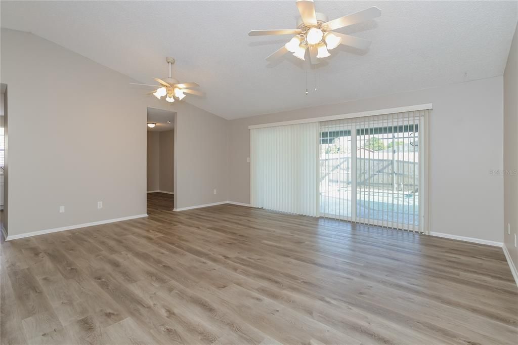 Active With Contract: $2,295 (3 beds, 2 baths, 1420 Square Feet)