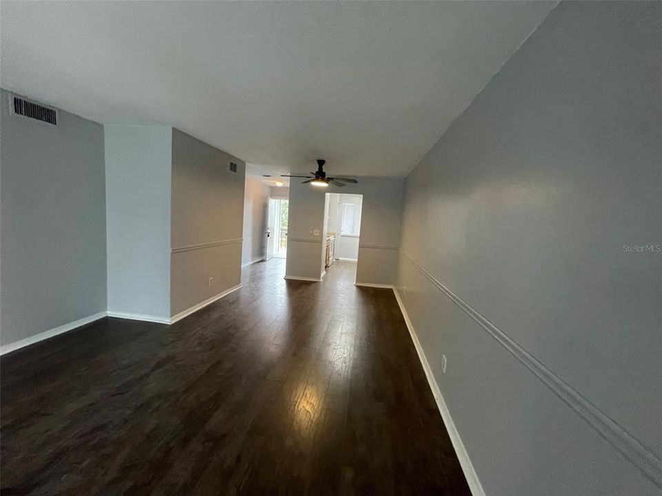 For Rent: $1,200 (2 beds, 1 baths, 1164 Square Feet)