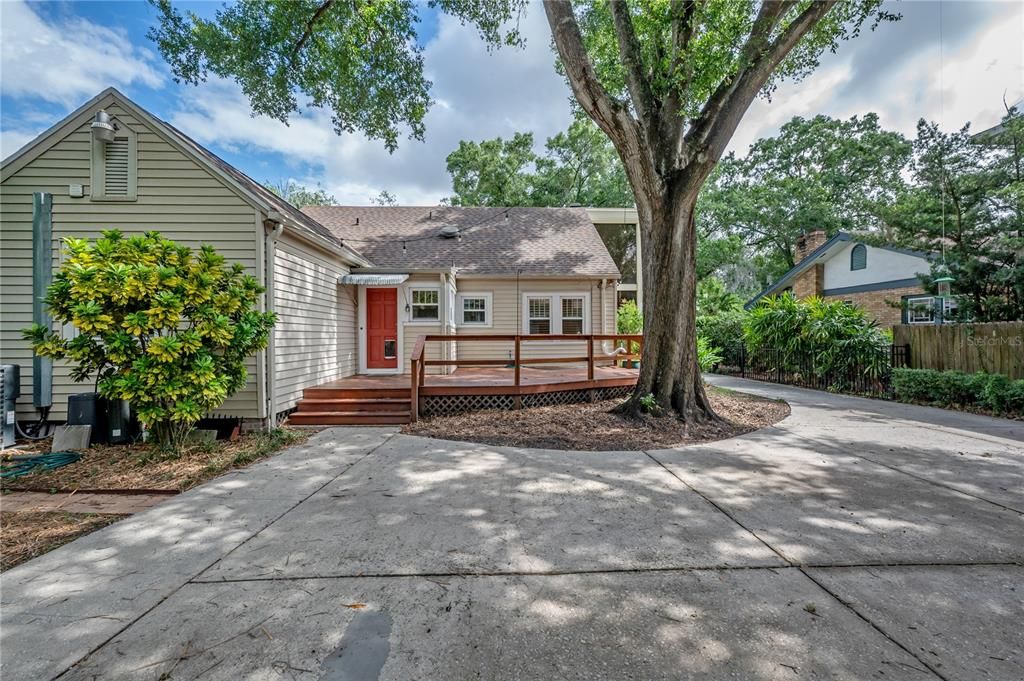 For Sale: $599,000 (3 beds, 2 baths, 1741 Square Feet)