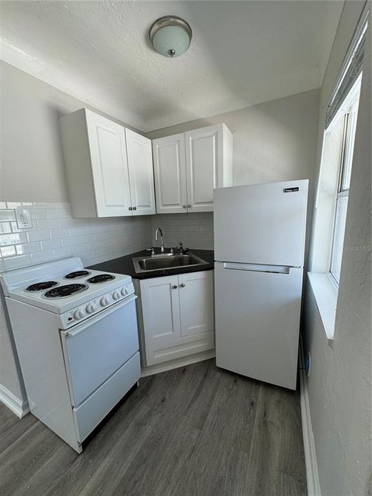 Recently Rented: $1,450 (0 beds, 1 baths, 500 Square Feet)