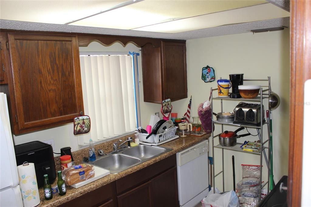 For Sale: $95,000 (2 beds, 2 baths, 1134 Square Feet)