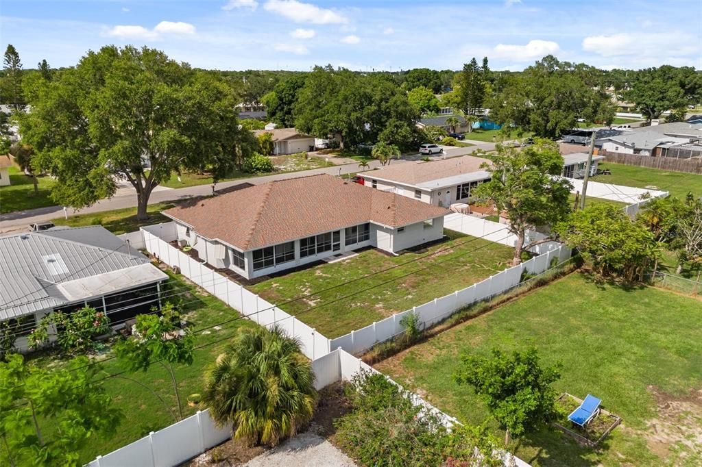 For Sale: $489,000 (3 beds, 2 baths, 1931 Square Feet)