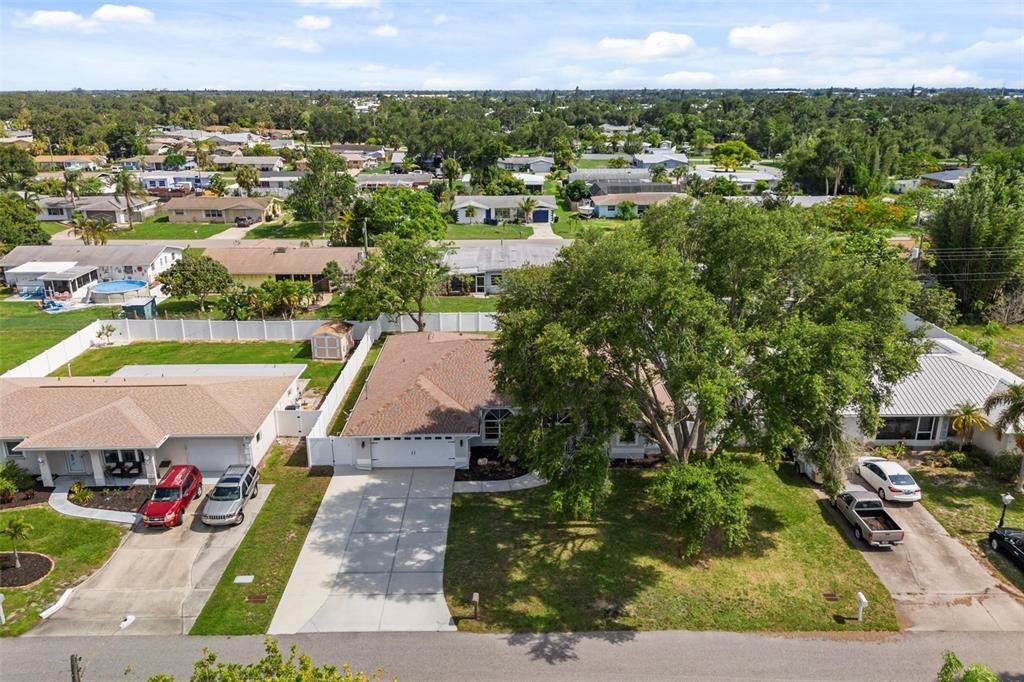 For Sale: $489,000 (3 beds, 2 baths, 1931 Square Feet)