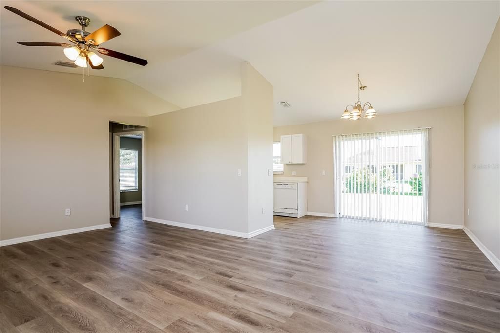 For Rent: $2,315 (3 beds, 2 baths, 1269 Square Feet)