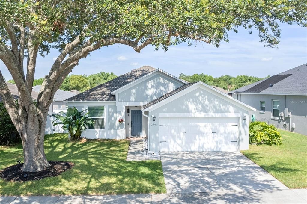 Front of your new home! Talk about curb appeal! Fresh exterior paint (2022), rain gutters (front and back), fully fenced backyard (vinyl). A rated school district(s). What's not to love?!