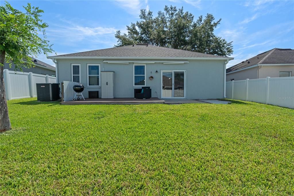 Active With Contract: $400,000 (3 beds, 2 baths, 1374 Square Feet)