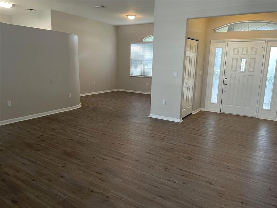 For Sale: $369,900 (3 beds, 2 baths, 1873 Square Feet)